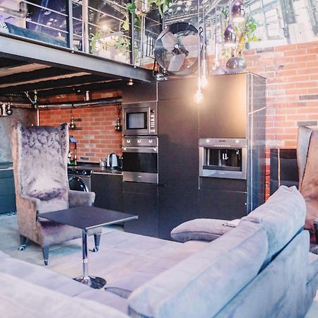 דירות ז'ירארדוב Loft Przedzalnia מראה חיצוני תמונה