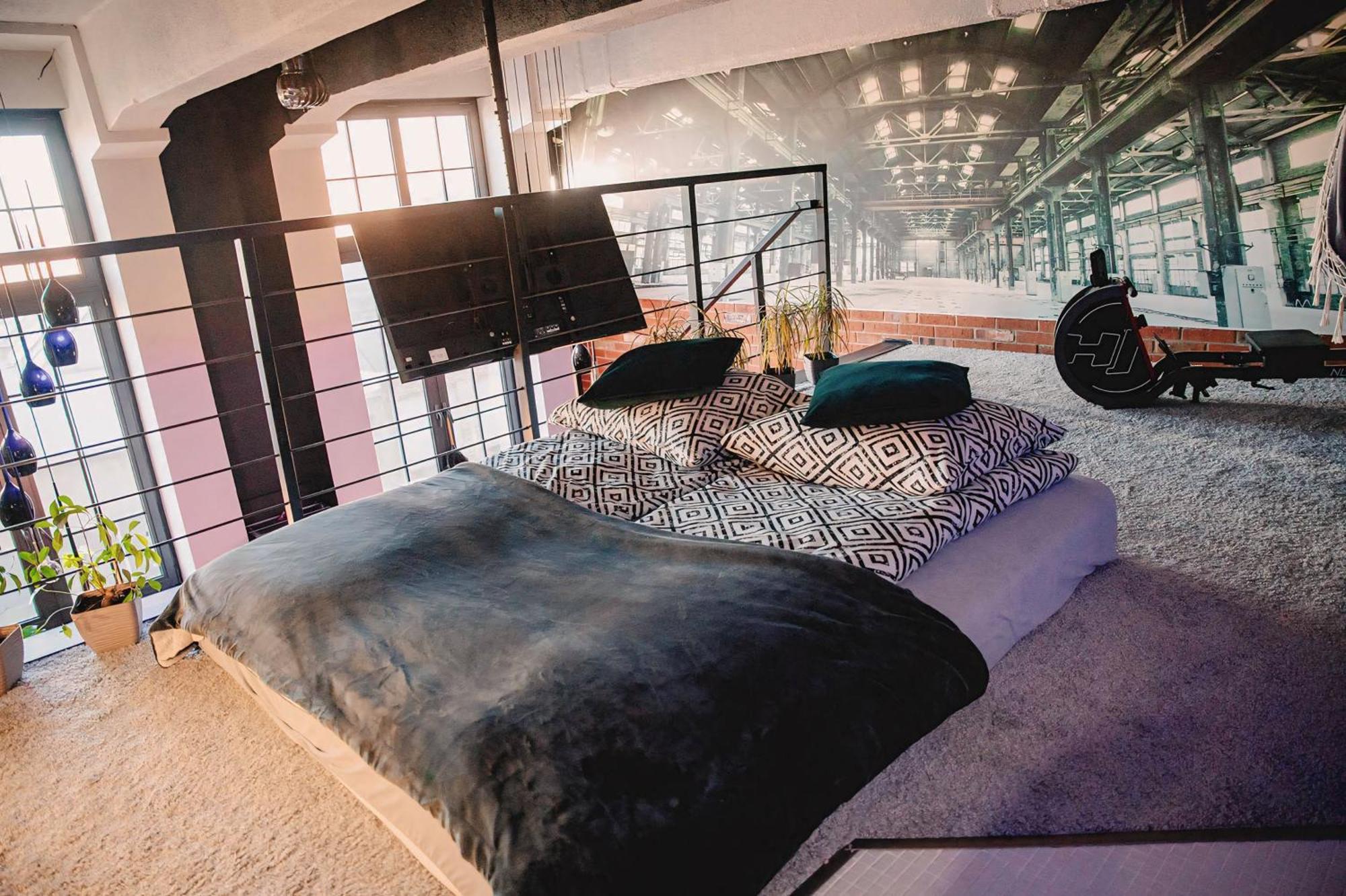 דירות ז'ירארדוב Loft Przedzalnia מראה חיצוני תמונה
