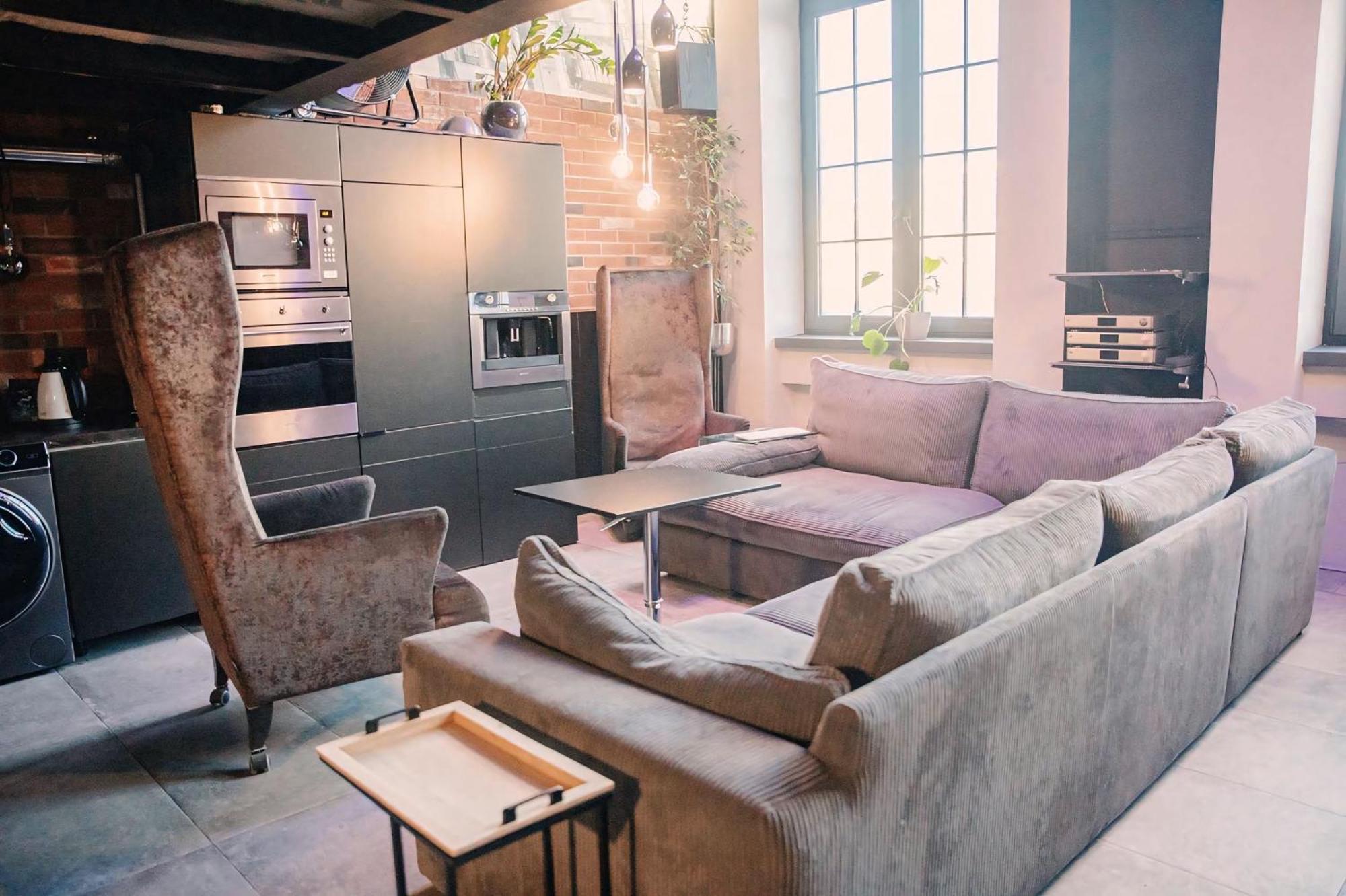 דירות ז'ירארדוב Loft Przedzalnia מראה חיצוני תמונה